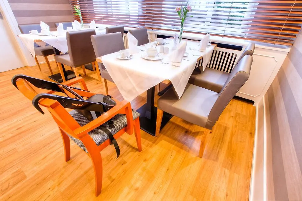 Relexa Hotel Bellevue An Der Alster Hambourg