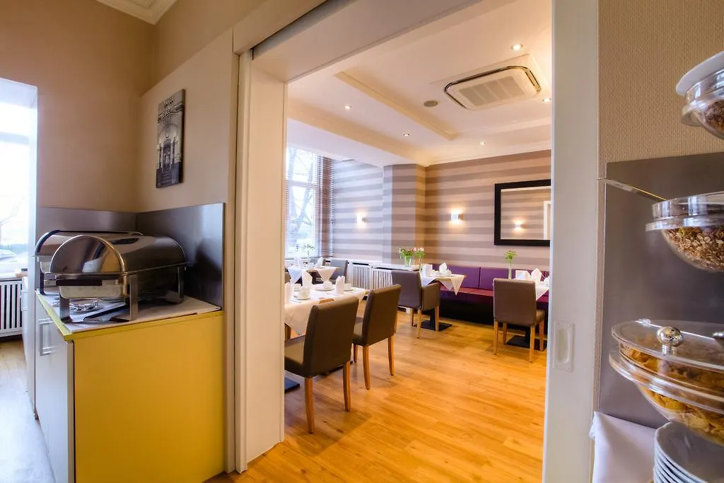 ***  Relexa Hotel Bellevue An Der Alster Hamburg Germany